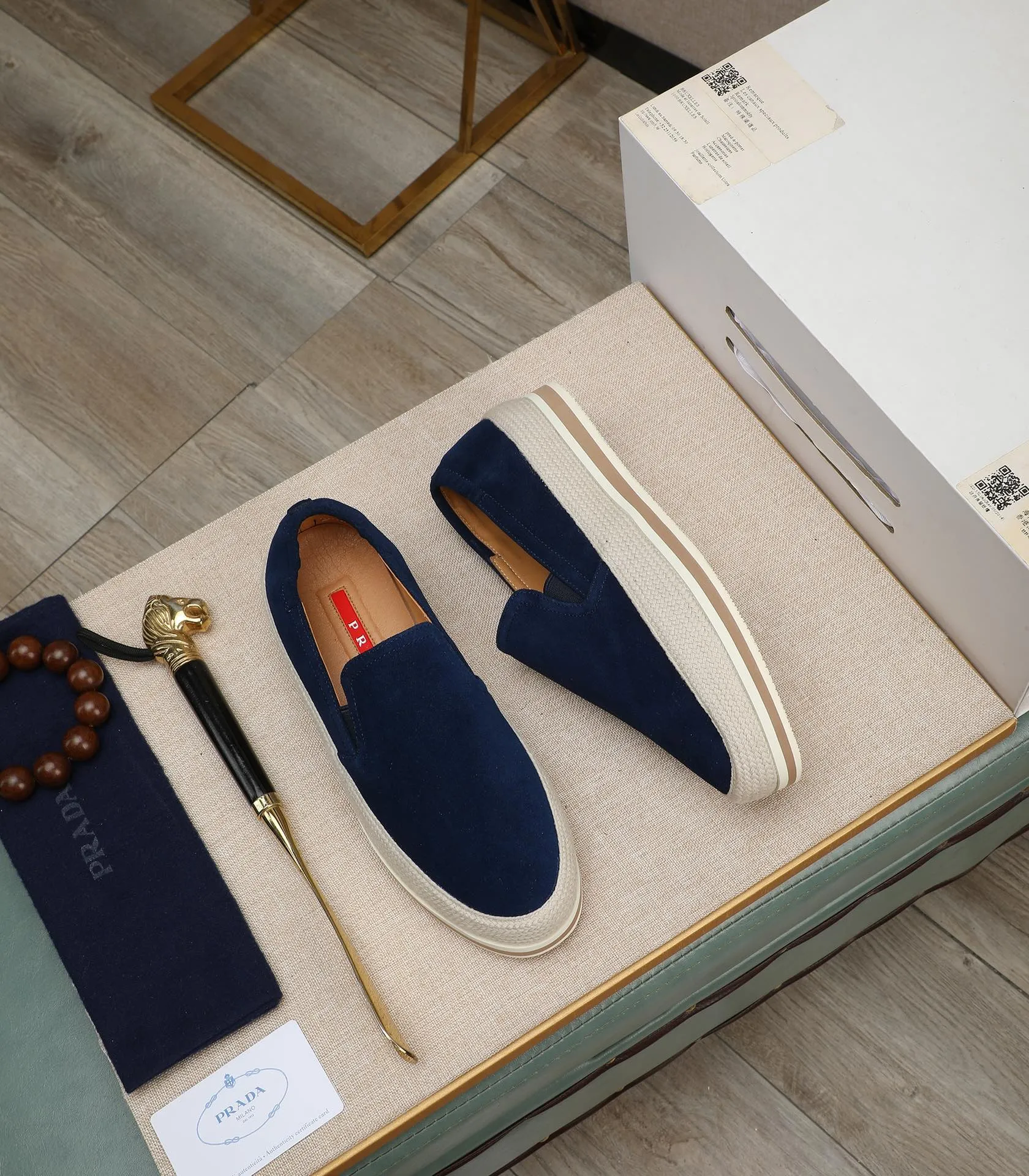 Men's men's shoes 💰460 high-end version. PRADA (Prada) men's casual style, compare the quality at the counter 🧚🏿♂️Imported cowhide fabric 🐎Water-dyed comfortable and soft cowhide lining for feet 🐂Genuine leather outsole with label 🎉 Size 38-44. Can be customized for 45💥🏆